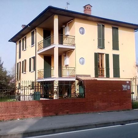 Locanda I Tarocchi Vailate Extérieur photo